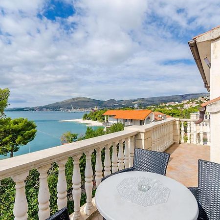 Apartments Marina Трогир Екстериор снимка